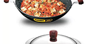 Hawkins Futura Deep-Fry Pan / Kadhai 2.5 Litre, Hard Anodised with Lid